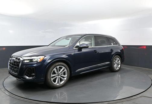 Waitomo Blue Metallic 2026 Audi Q7 55 Premium Plus