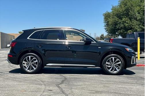 2025 Audi Q5 45 S line Premium