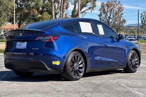 2022 Tesla Model Y Performance Dual Motor All-Wheel Drive