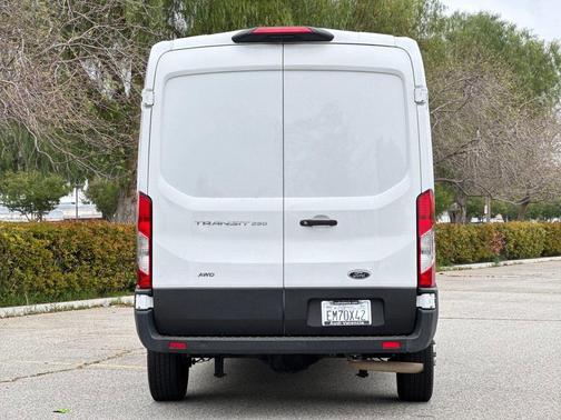 Oxford White 2023 Ford Transit-250 Base