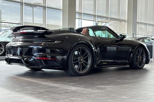 2025 Porsche 911 Turbo S