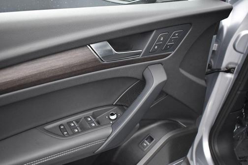 Florett Silver Metallic 2025 Audi Q5 45 S line Premium Plus