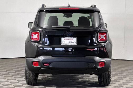 Black Clearcoat 2023 Jeep Renegade Trailhawk