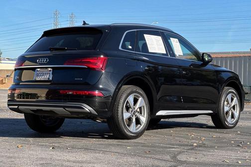 2023 Audi Q5 40 Premium