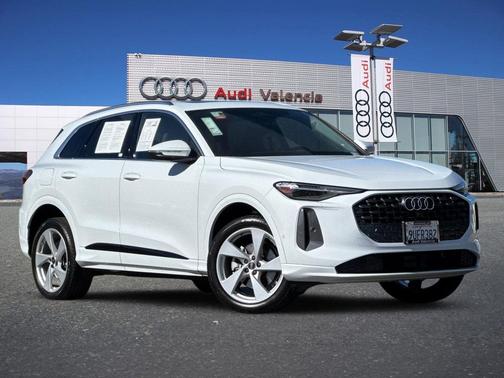 Glacier White 2025 Audi Q5 Premium Plus TFSI quattro S tronic