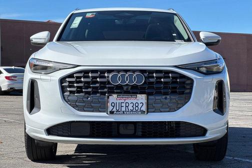 2025 Audi Q5 Premium Plus TFSI quattro S tronic