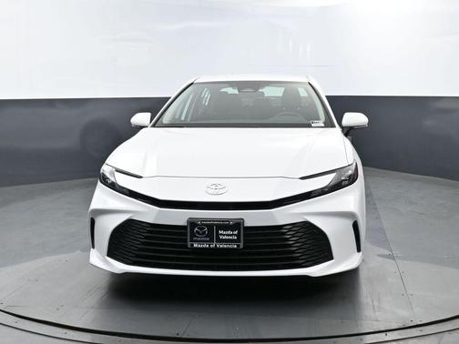 Ice 2026 Toyota Camry LE