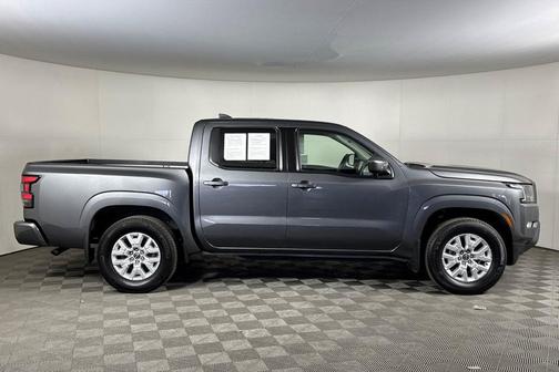 Gun Metallic 2024 Nissan Frontier SV