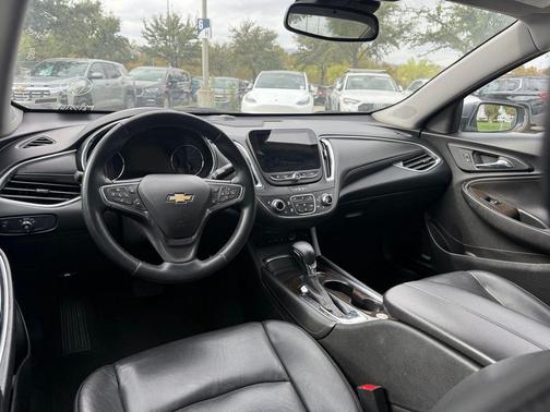 Mineral Gray Metallic 2024 Chevrolet Malibu FWD 2LT