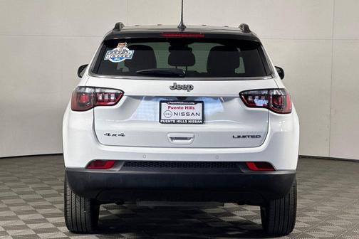 Bright White Clearcoat 2025 Jeep Compass Limited