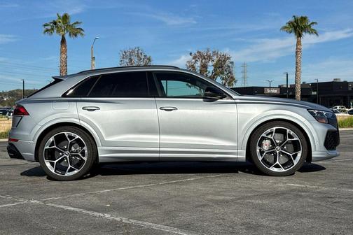 2026 Audi RS Q8 4.0T