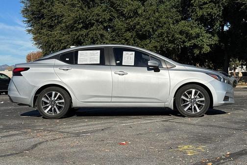 2021 Nissan Versa 1.6 SV