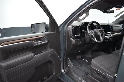 Cypress 2025 Chevrolet Silverado 1500 LT