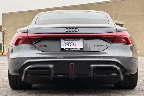 2026 Audi RS e-tron GT quattro