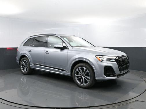 Satellite Silver Metallic 2026 Audi Q7 45 Premium Plus