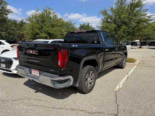 Onyx Black 2025 GMC Sierra 1500 SLT
