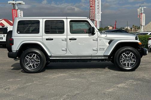 2024 Jeep Wrangler 4-Door Sahara 4x4