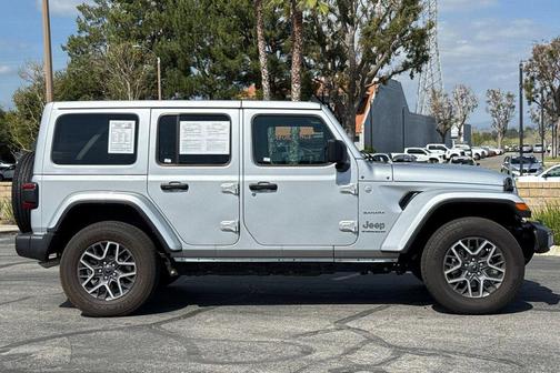 2024 Jeep Wrangler 4-Door Sahara 4x4