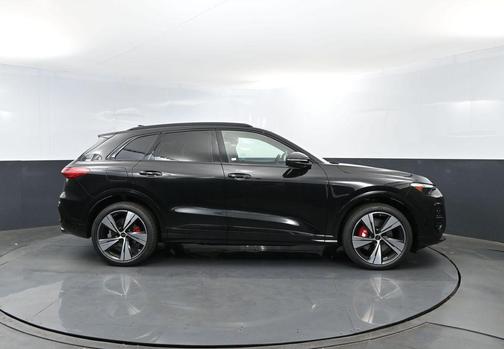 Mythos Black Metallic 2026 Audi SQ5 3.0T Premium Plus