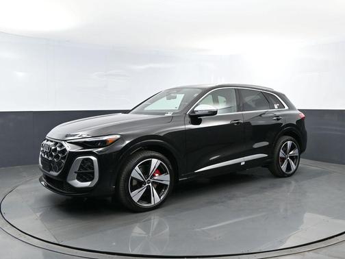 Mythos Black Metallic 2026 Audi SQ5 3.0T Premium Plus