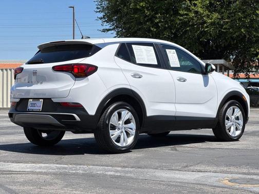 Summit White 2025 Buick Encore GX Preferred