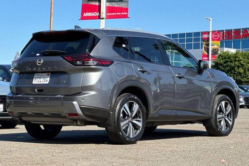 Gun Metallic 2024 Nissan Rogue SL