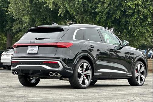 2025 Audi SQ5 3.0T Premium Plus