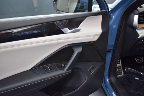 Monterey Blue Pearl 2025 Volkswagen Tiguan 2.0T SEL R-Line 4MOTION