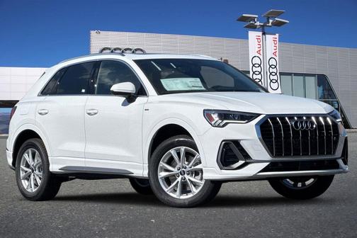 2025 Audi Q3 Premium 45 TFSI S line quattro Tiptronic