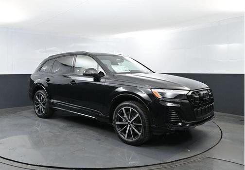 Mythos Black Metallic 2026 Audi Q7 45 Premium Plus