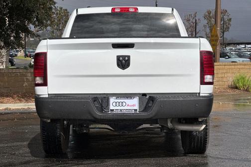 2024 RAM 1500 Classic Warlock Crew Cab 4x2 5'7' Box