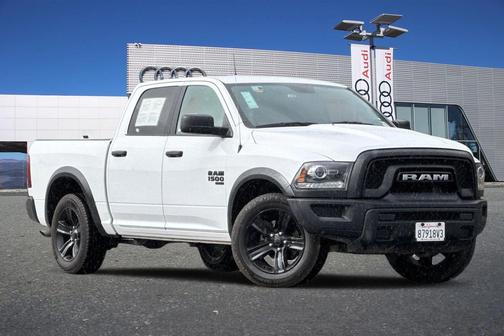 2024 RAM 1500 Classic Warlock Crew Cab 4x2 5'7' Box