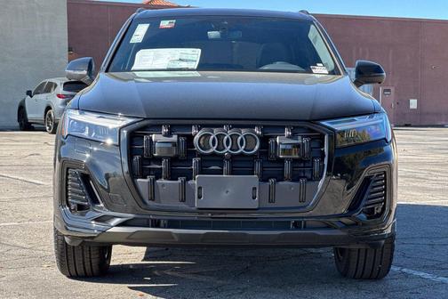 2026 Audi Q7 45 Premium