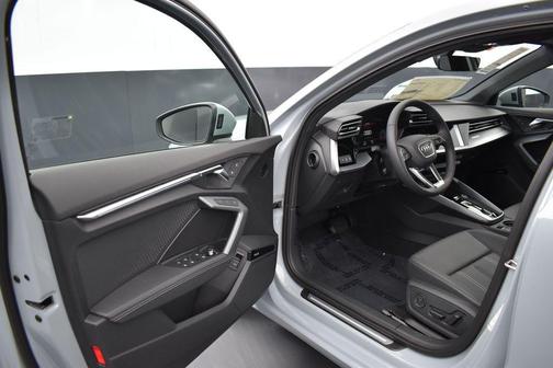 Arrow Gray Pearl Effect 2026 Audi A3 Premium