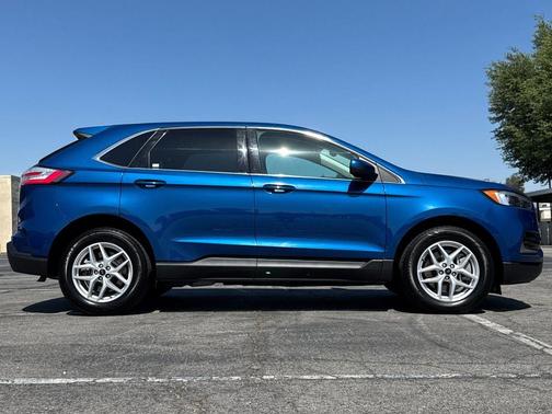 Blue Metallic 2024 Ford Edge SEL