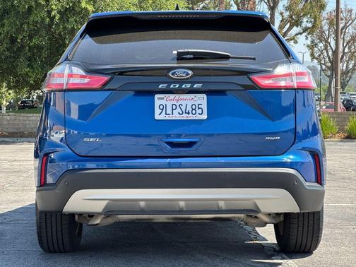 Blue Metallic 2024 Ford Edge SEL