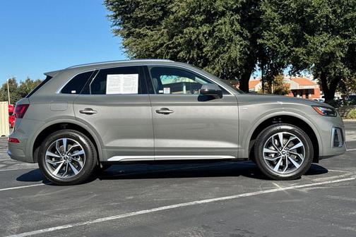 2025 Audi Q5 45 S line Premium