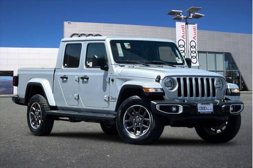 2023 Jeep Gladiator Overland