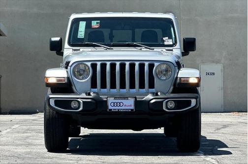 2023 Jeep Gladiator Overland