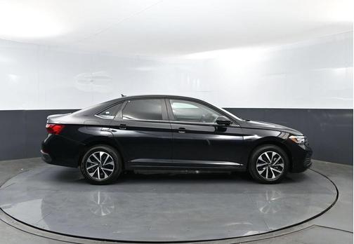 Deep Black 2024 Volkswagen Jetta 1.5T S
