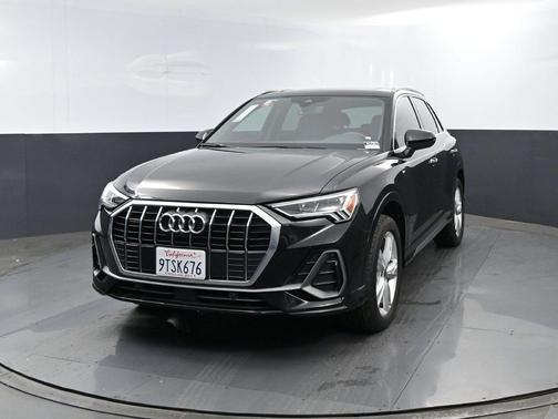 Mythos Black Metallic 2024 Audi Q3 45 S line Premium Plus