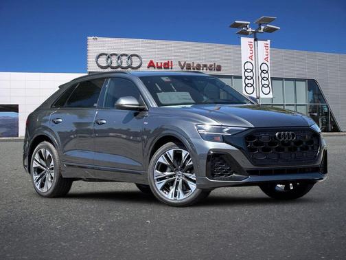 Daytona Gray Pearl Effect 2026 Audi Q8 55 Prestige