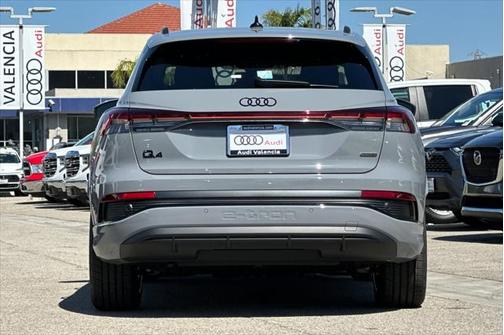 2025 Audi Q4 e-tron Premium 55 quattro