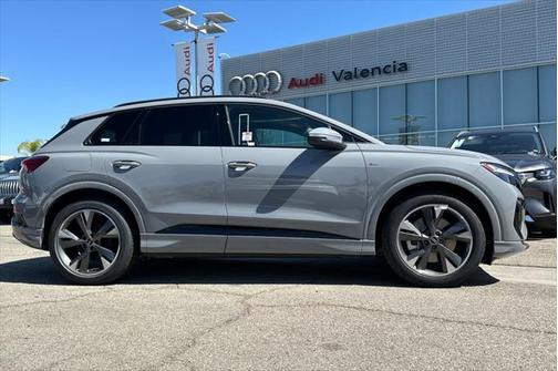 2025 Audi Q4 e-tron Premium 55 quattro