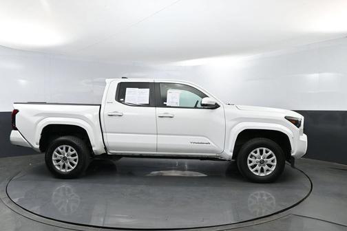Ice 2024 Toyota Tacoma SR5