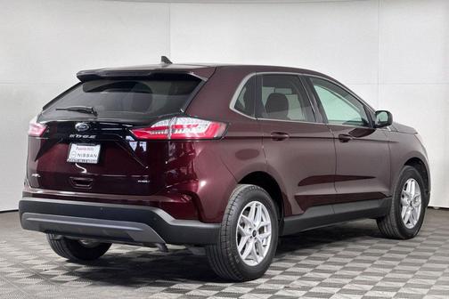 Burgundy 2024 Ford Edge SEL