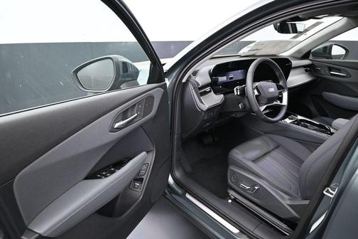 Sage Green Metallic 2026 Audi Q3 TFSI quattro S tronic