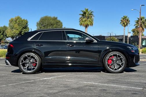 2025 Audi RS Q8 4.0T