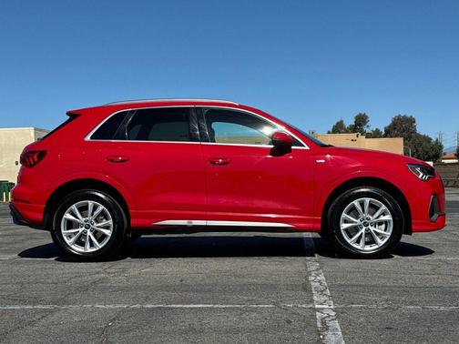White 2025 Audi Q3 Premium 45 TFSI S line quattro Tiptronic