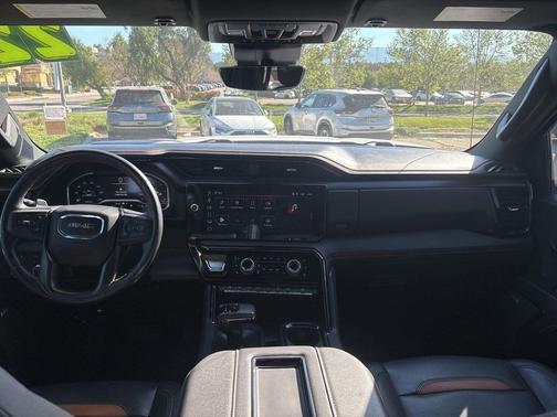 Summit White 2022 GMC Sierra 1500 AT4